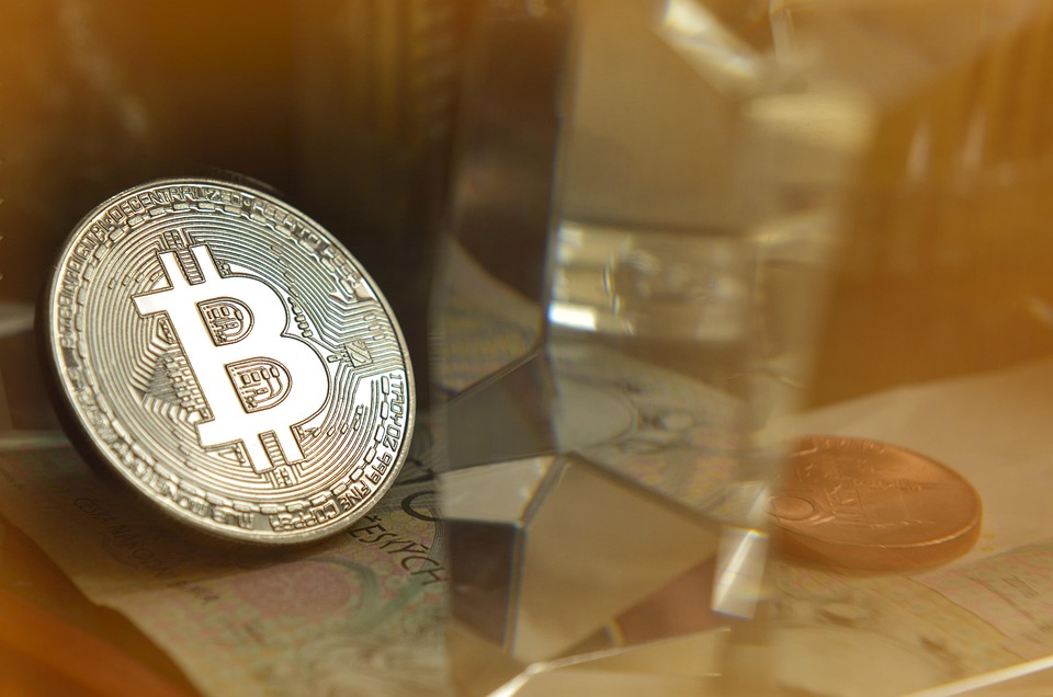 比特币减半满周年、涨逾三成！机构进场加速牛市